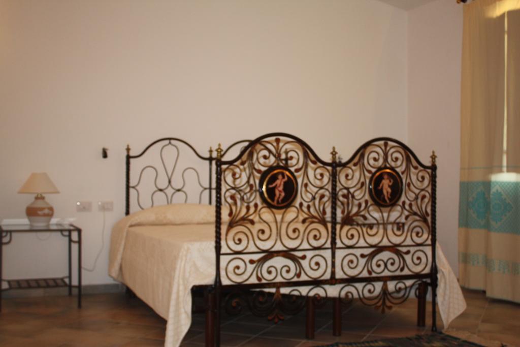 Ermosuras Villa Nuoro  Szoba fotó