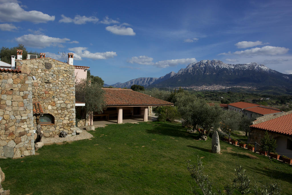 Ermosuras Villa Nuoro  Kültér fotó