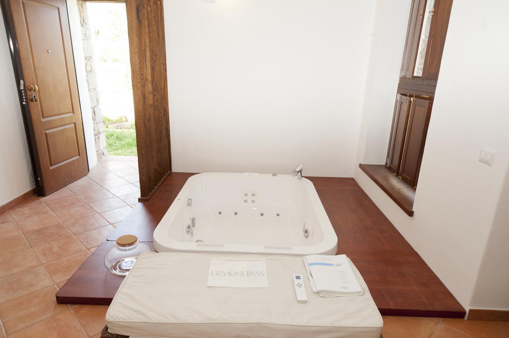Ermosuras Villa Nuoro  Kültér fotó